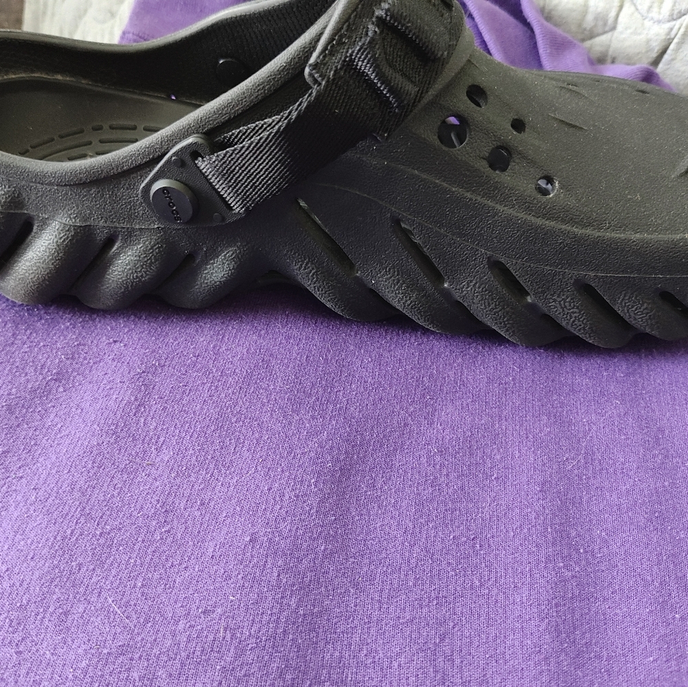 Crocs - Picture 4 of 8